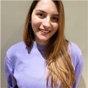 neolaureata insegnante di materie scientifiche